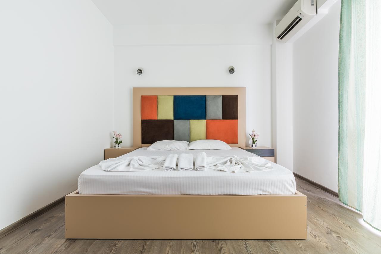 Sns Apartament In Vila Sophia Mamaia Exterior photo